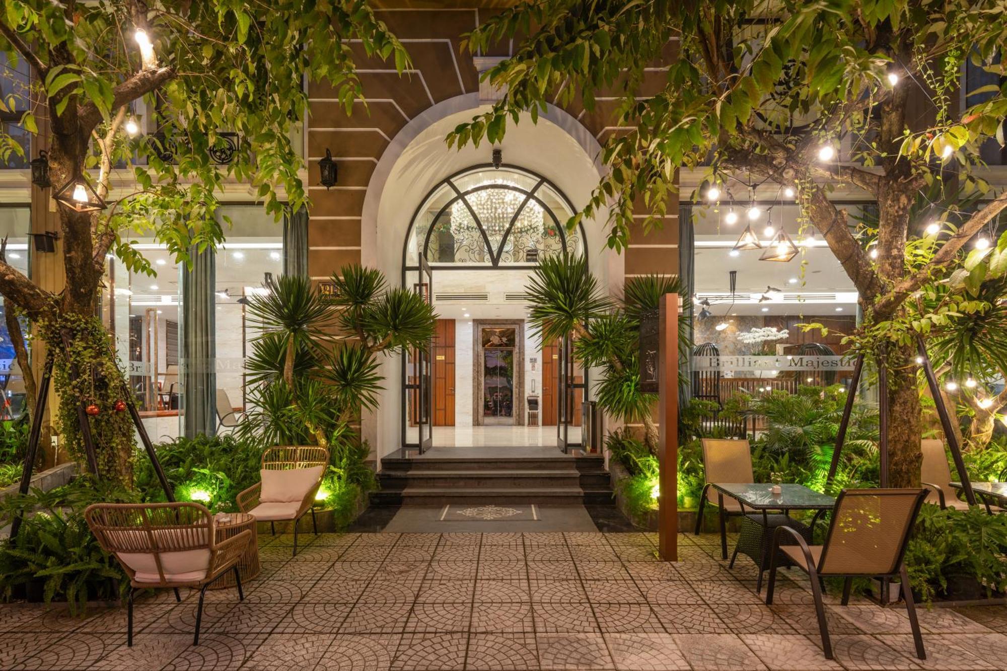 Brilliant Majestic Hotel Дананг Екстериор снимка